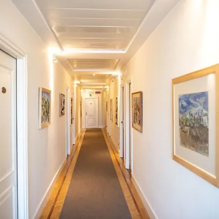 Hotel Royal 3*