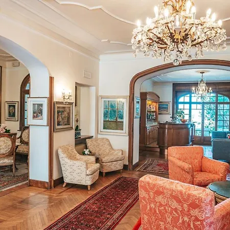 Hotel Royal 3*