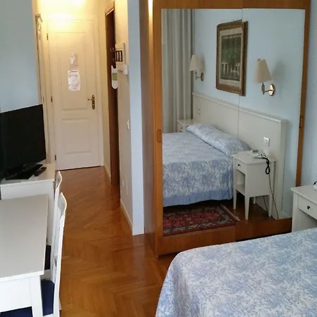 Royal מלון סטרסה