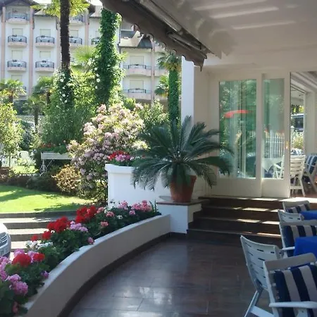 Hotel Royal