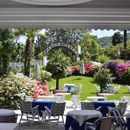 Royal Hotel